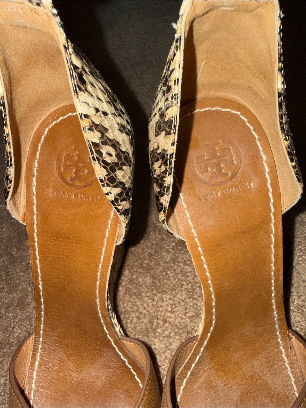 Tory Burch Women’s Brown Livia Snake Skin Wedges Size 9 1/2 - Picture 7 of 7
